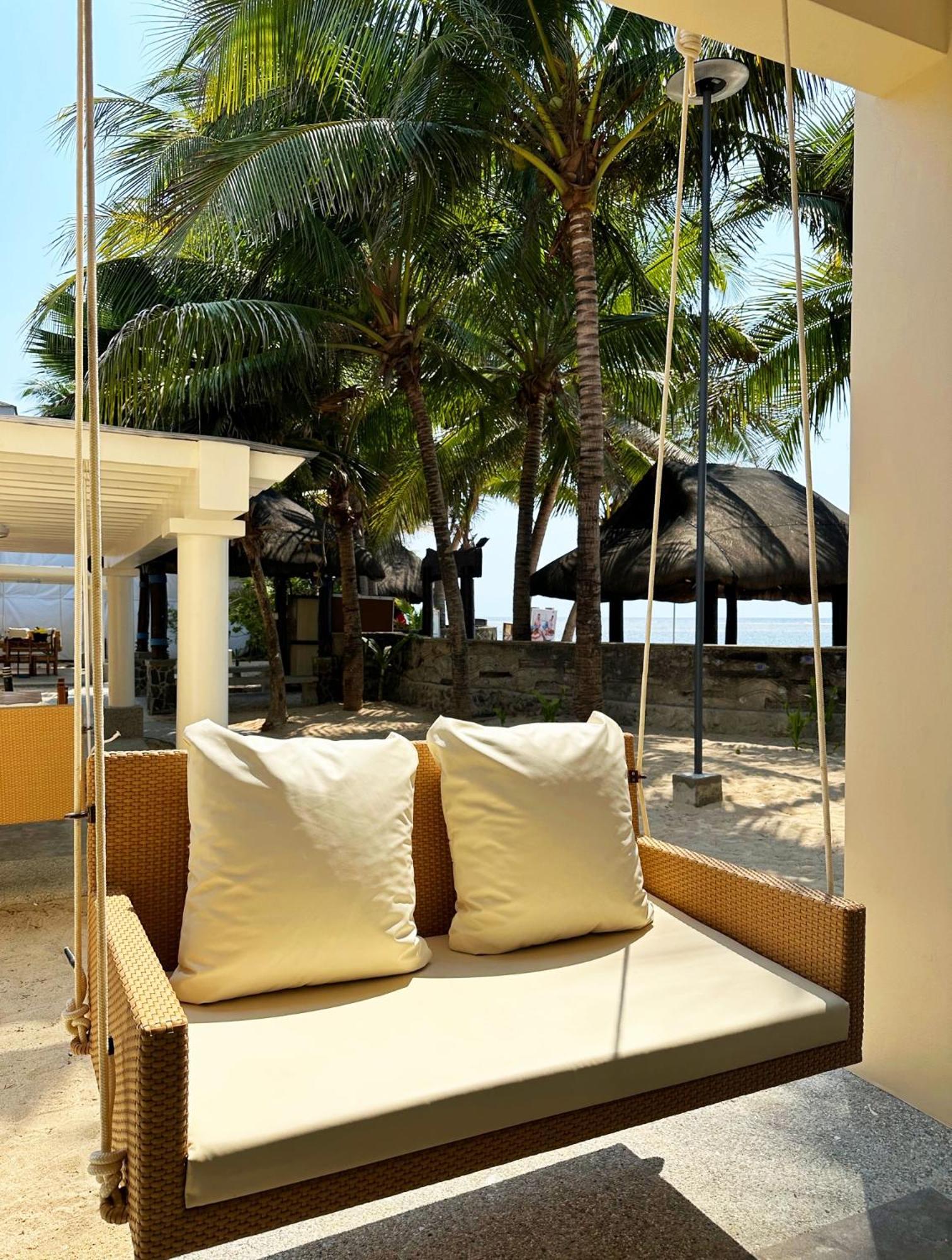 Puerto Del Sol Beach Resort And Hotel Club Bolinao Pangasinan Dış mekan fotoğraf