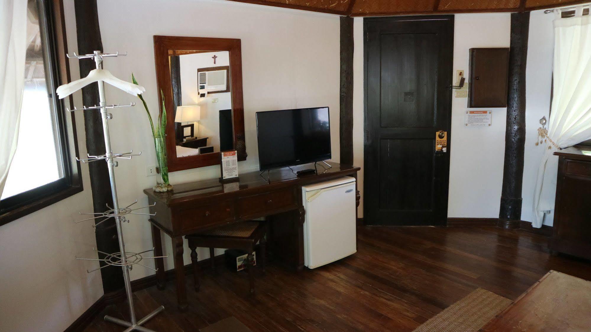 Puerto Del Sol Beach Resort And Hotel Club Bolinao Pangasinan Dış mekan fotoğraf