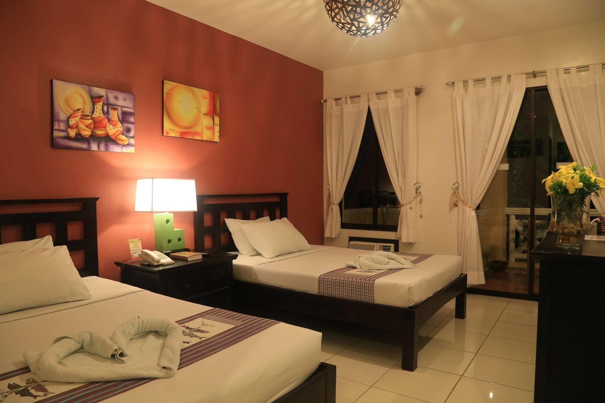Puerto Del Sol Beach Resort And Hotel Club Bolinao Pangasinan Dış mekan fotoğraf