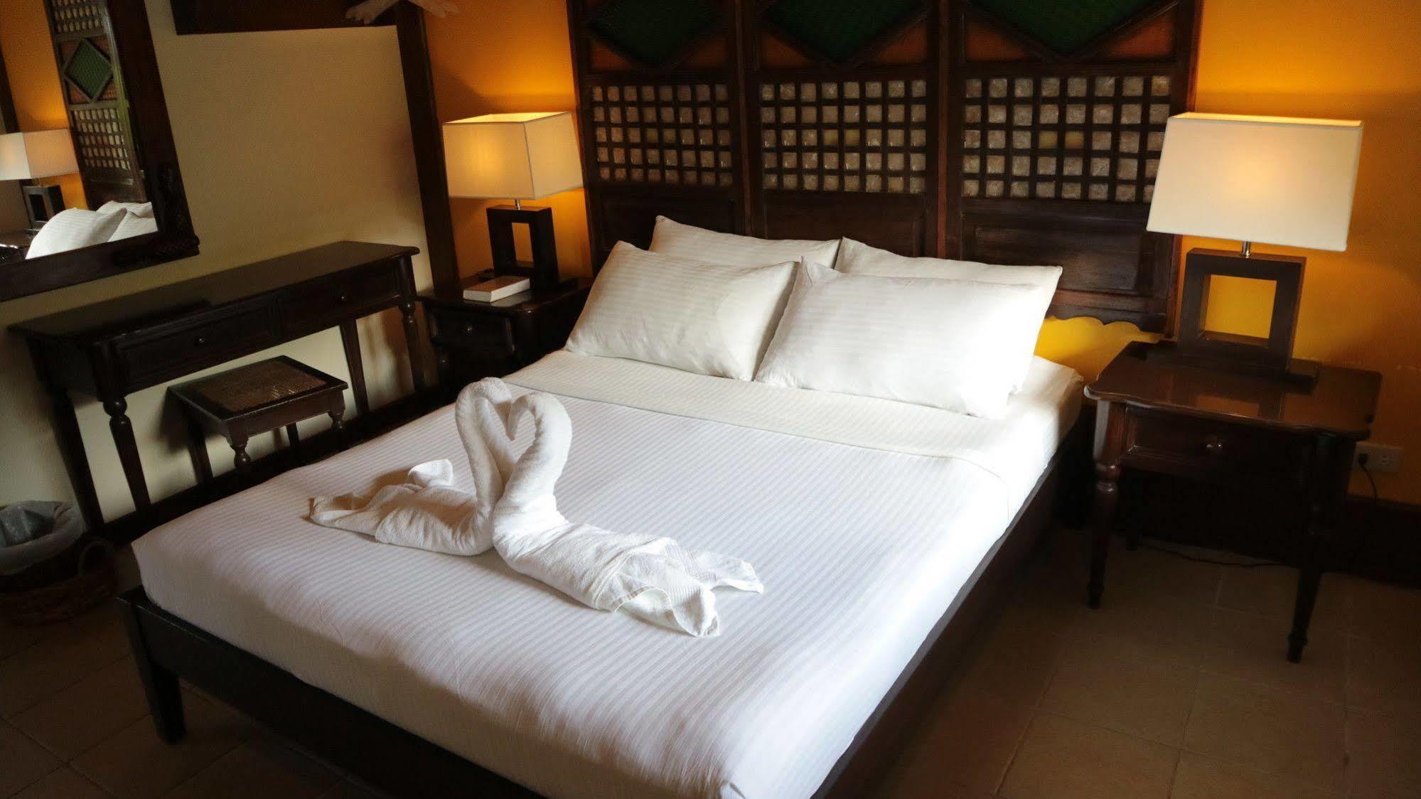 Puerto Del Sol Beach Resort And Hotel Club Bolinao Pangasinan Dış mekan fotoğraf